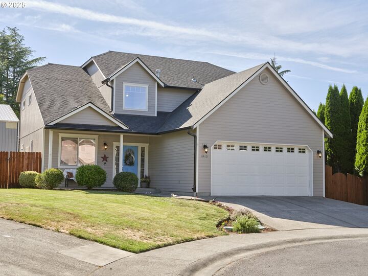 Property Photo:  11410 NE 47th Ct  WA 98686 