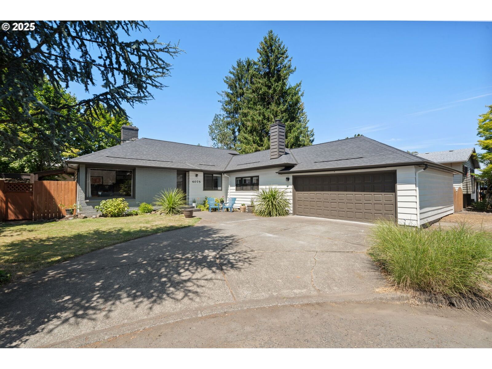 Property Photo:  4075 SW 195th Ave  OR 97078 