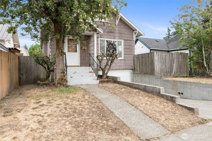 Property Photo:  3611 E K Street  WA 98404 