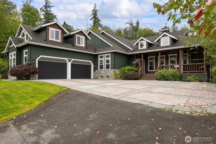 Property Photo: 4224 Dumas Avenue WA 98229