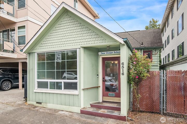 6516  24th Avenue NW  Seattle WA 98117 photo