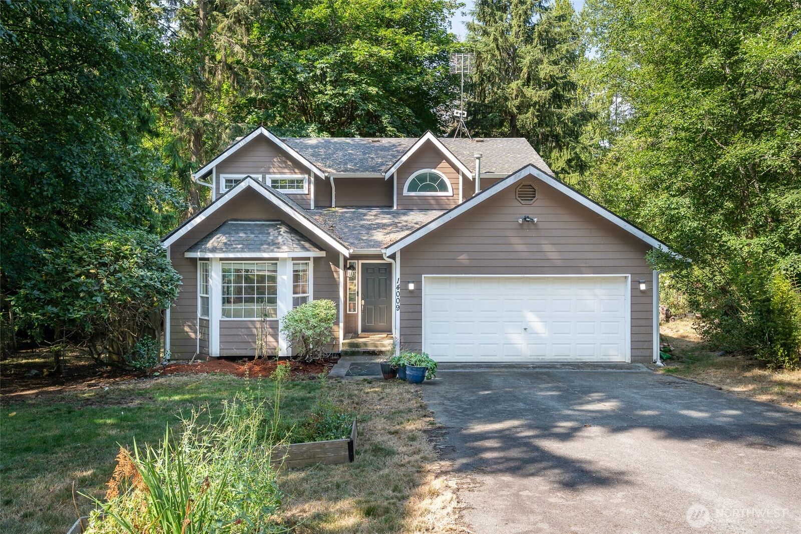 Property Photo:  14009  311th Avenue NE  WA 98019 