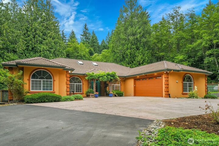 Property Photo:  8455  Landing Lane SE  WA 98367 
