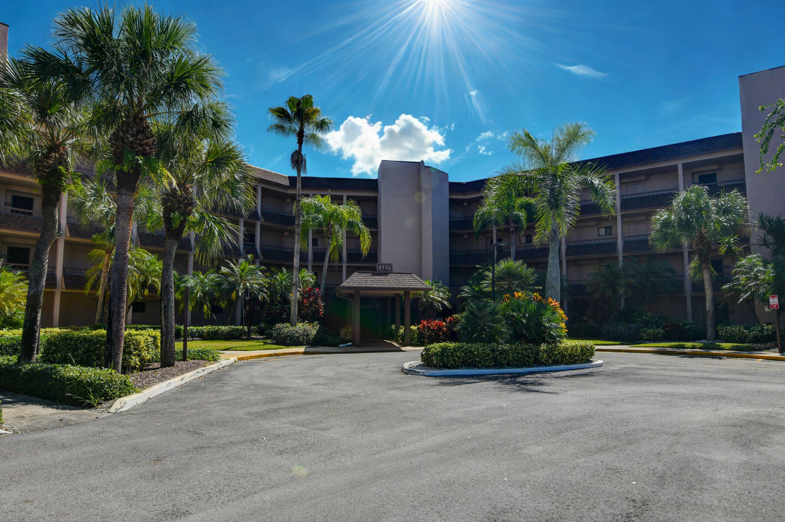Property Photo: 4770 Fountains Drive S 407 FL 33467