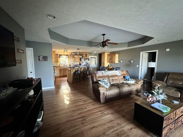 Property Photo:  147 Green Leaf Drive  KY 42127 