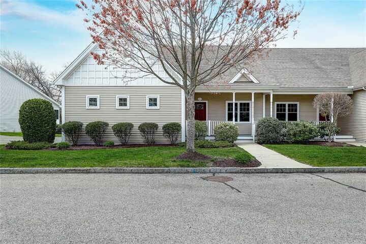 500 Mendon Road 423  Cumberland RI 02864 photo