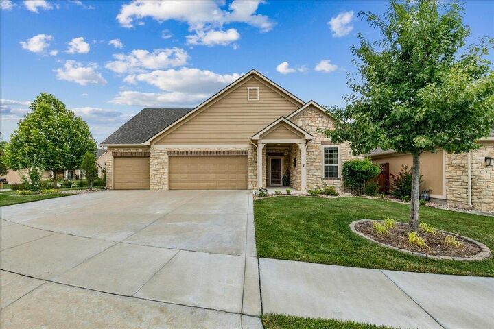 13728 W Montecito Ln  Wichita KS 67235 photo