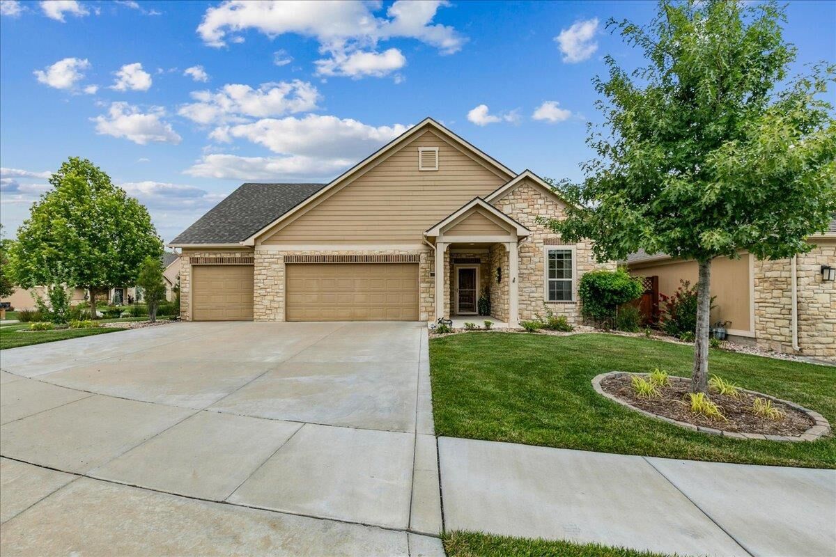 Property Photo: 13728 W Montecito Ln KS 67235