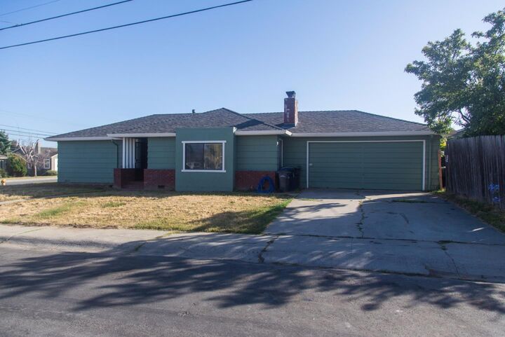 124 Clifford Avenue  Watsonville CA 95076 photo
