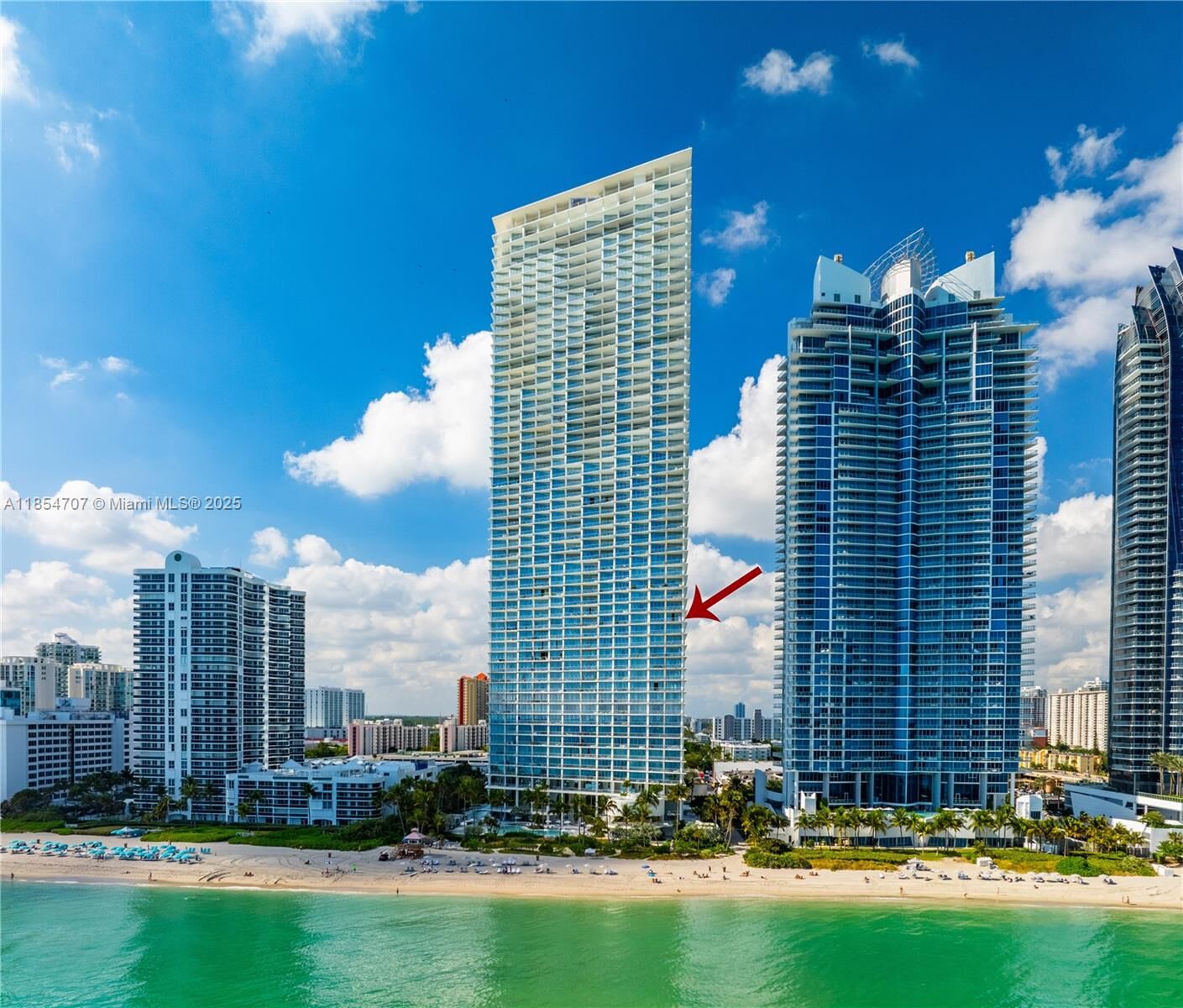 Property Photo:  16901 Collins Ave 2005  FL 33160 
