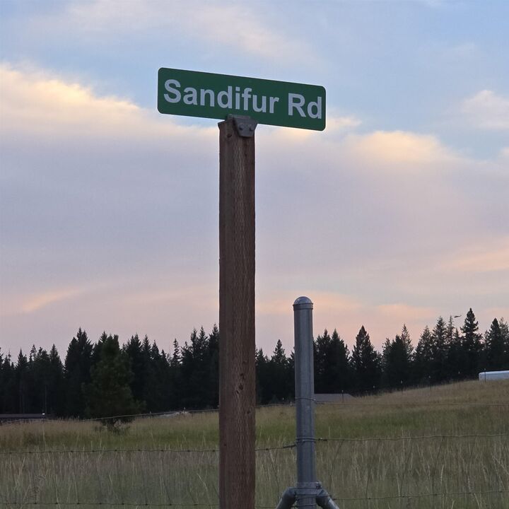Property Photo:  5080 Sandifur Way  WA 99006 