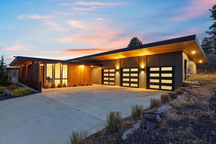 Property Photo: 7411 N Quamish Dr WA 99208