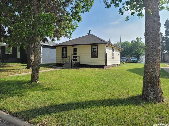 408 3rd Avenue W  Unity SK S0K 4L0 photo