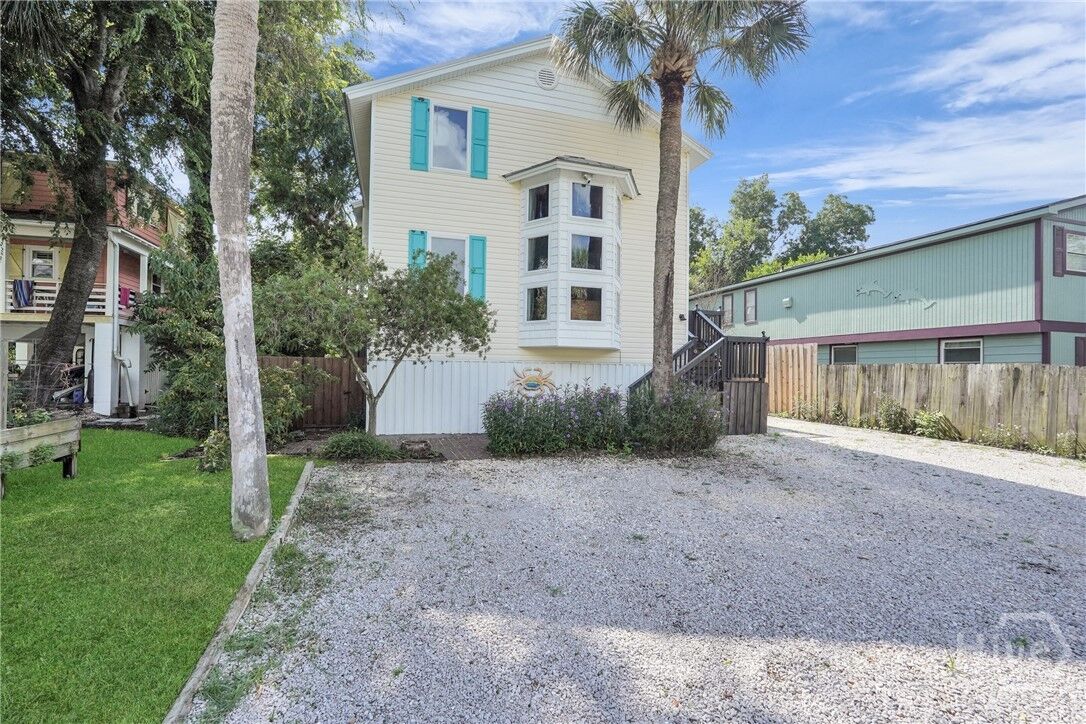 Property Photo:  1214 5th Avenue  GA 31328 