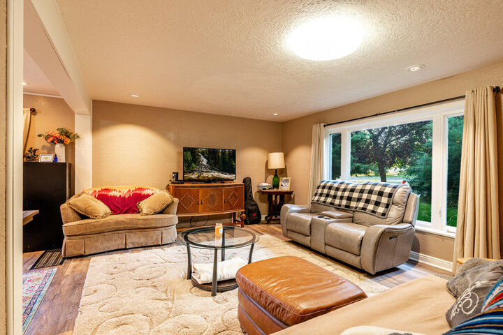 Property Photo:  937 N Carrington Avenue  WY 82834 