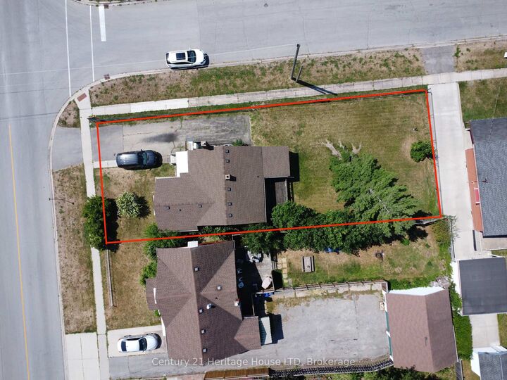 Property Photo: 52 Catherine Street ON L2A 2G9
