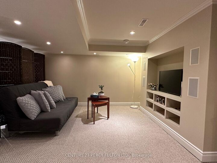 Property Photo: 244 Horsham Avenue #Bsmt ON M2N 2A6