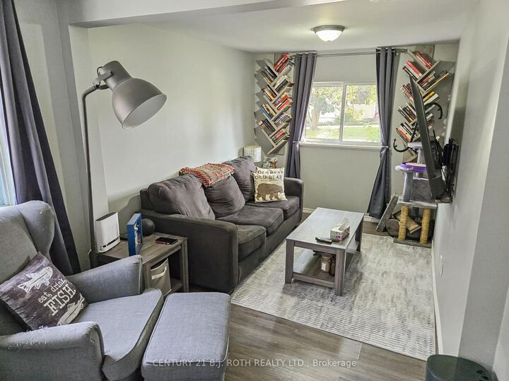 Property Photo:  304 Delia Street  ON L3V 6X1 