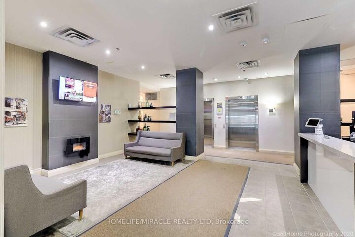 Property Photo: 225 Wellesley Street 607 ON M4X 1X8