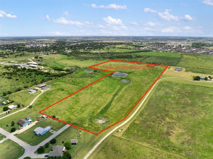 Property Photo: 1775 County Road 305 Road TX 76537