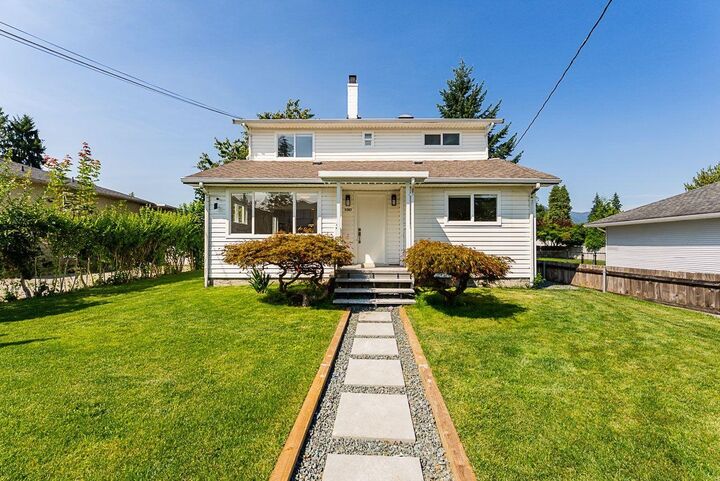 1747 Salisbury Avenue  Port Coquitlam BC V3B 1X6 photo