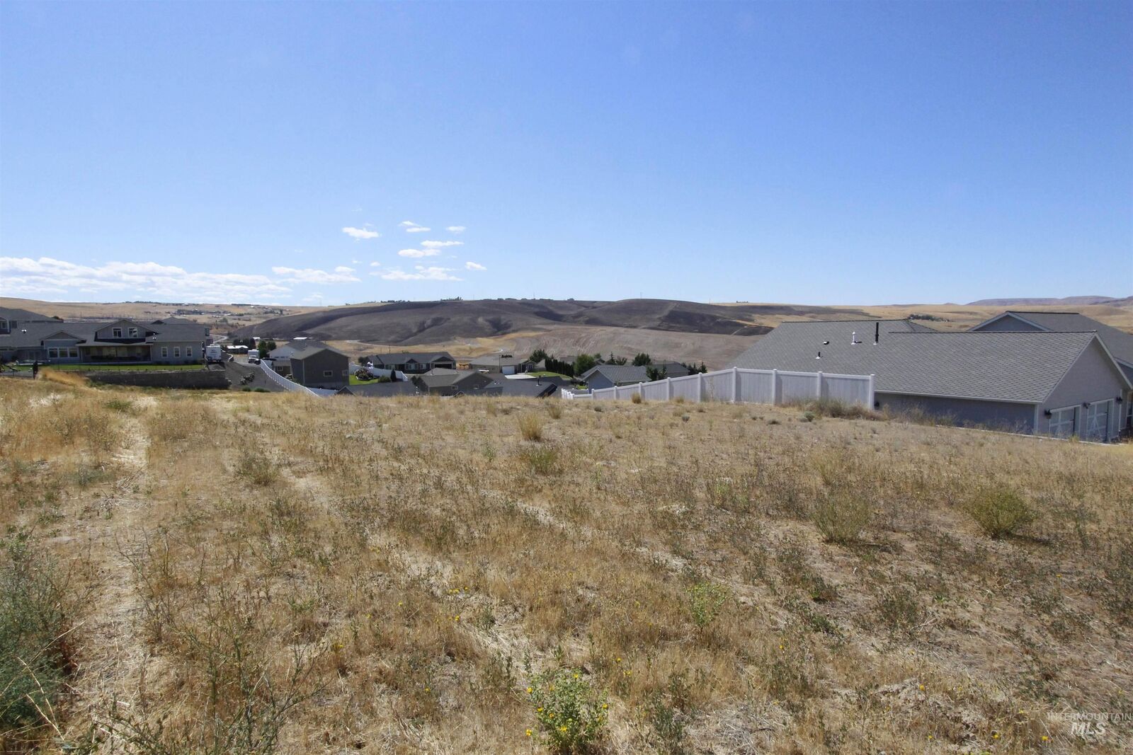 Property Photo: 2230 Deer Pointe Dr. WA 99403