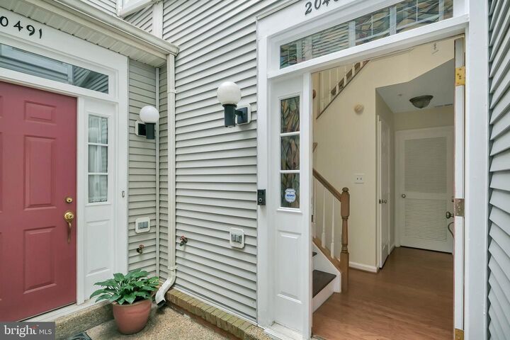 Property Photo: 20489 Cool Fern Square VA 20147
