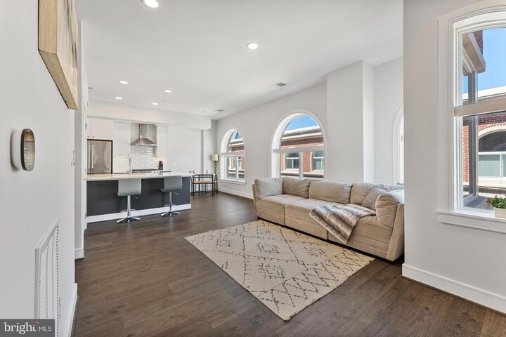 Property Photo:  635 Slaters Lane 405  VA 22314 