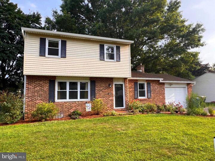1113 Floribunda Lane  Mechanicsburg PA 17055 photo
