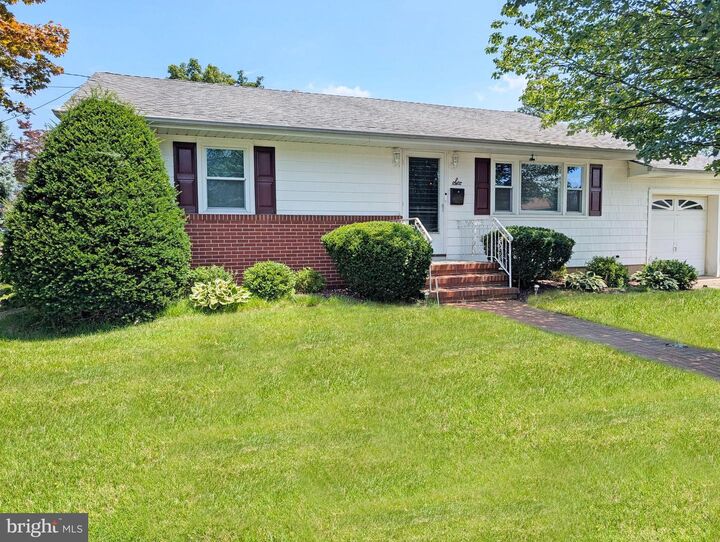 6 Alton Road  Hamilton NJ 08619 photo