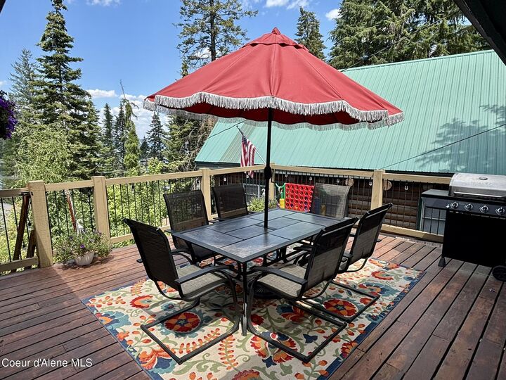 Property Photo:  1577 W Kidd Island Rd  ID 83814 