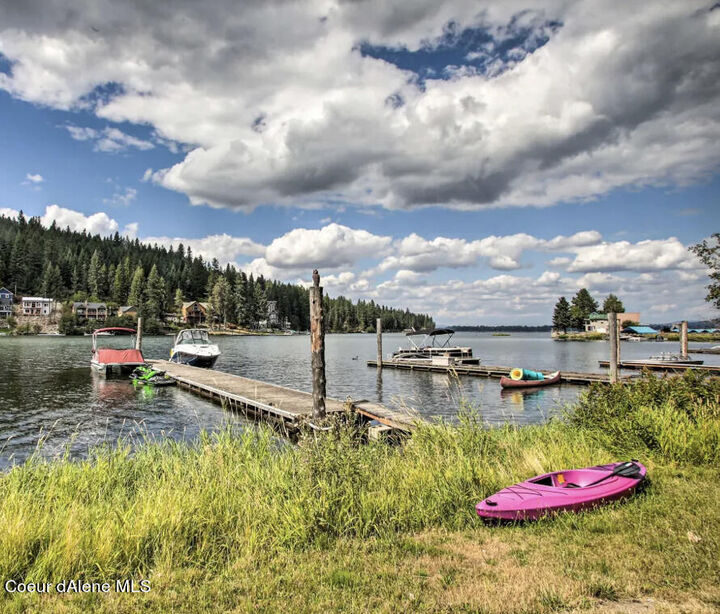 Property Photo: 1577 W Kidd Island Rd ID 83814