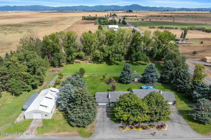 Property Photo:  9636 N Idaho Rd  ID 83854 