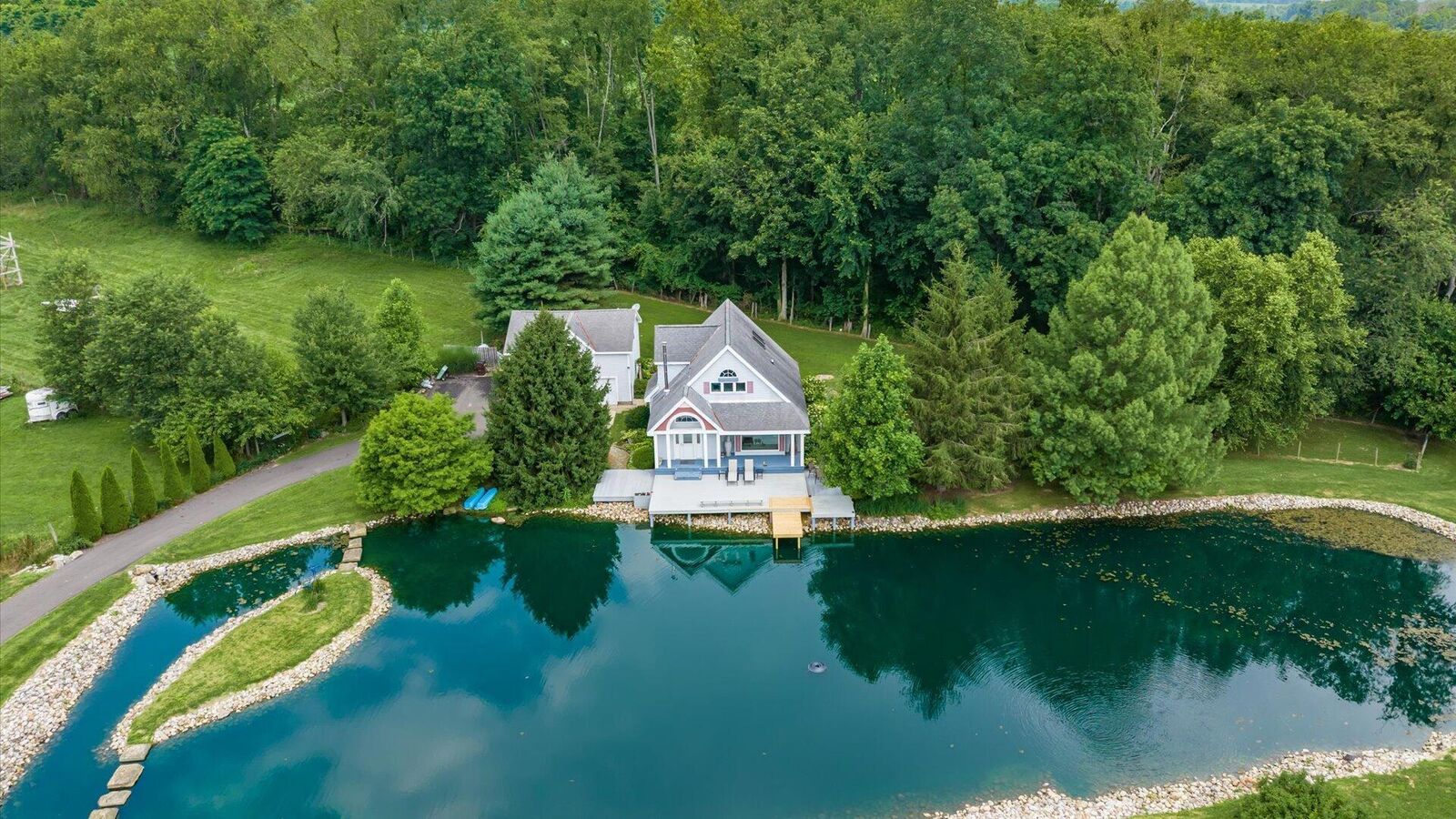 Property Photo: 15745 Lower Fredericktown Amity Road OH 43019