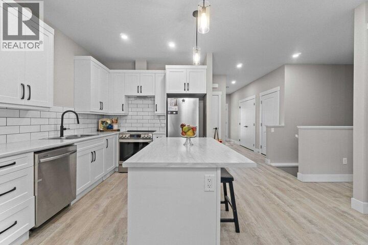 Property Photo:  2810 15 Avenue Northeast 26  BC V1E 0G2 