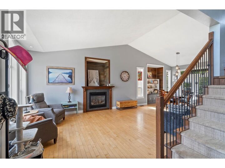 Property Photo:  955 Stagecoach Drive  BC V2B 0A6 