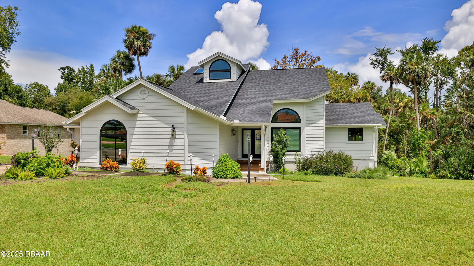 Property Photo:  2610 Spruce Creek Boulevard W  FL 32128 
