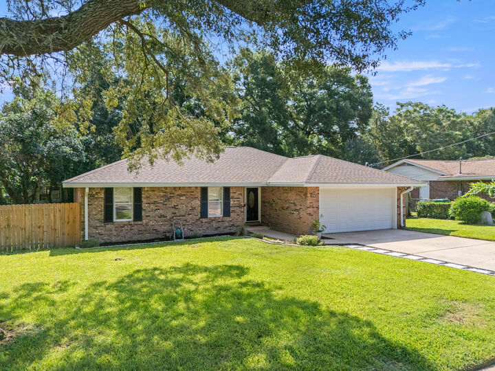 Property Photo: 538 22nd Street FL 32578