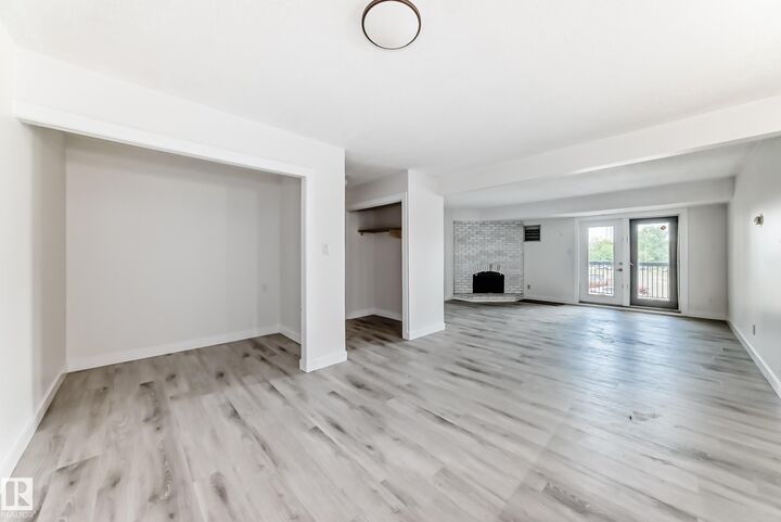 Property Photo:  2908 105A Street NW 202  AB T6J 4J4 