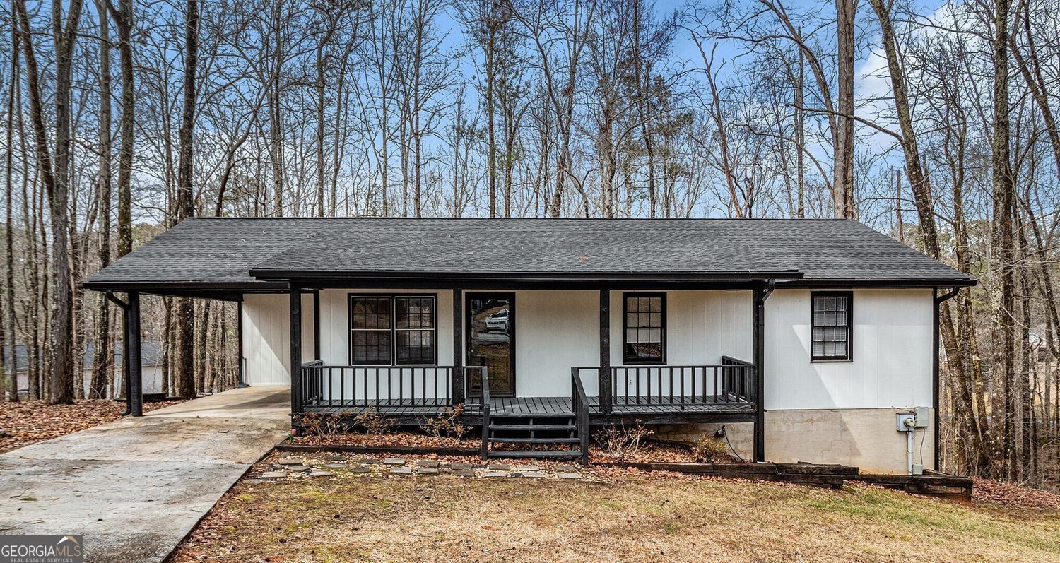 Property Photo:  1436 Heritage Court  GA 30180 