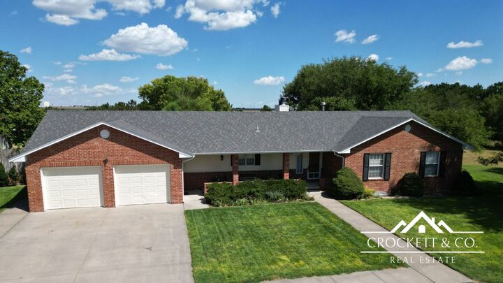 3850 N Bluestem Drive  Garden City KS 67846 photo