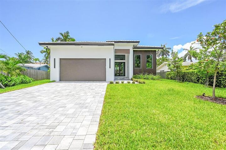 656 NW 21st St  Wilton Manors FL 33311 photo
