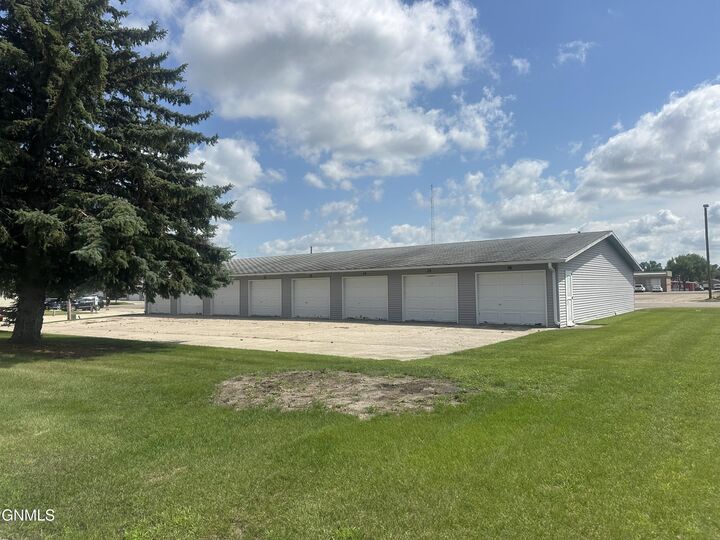 Property Photo: 1412 9th Avenue NE ND 58401