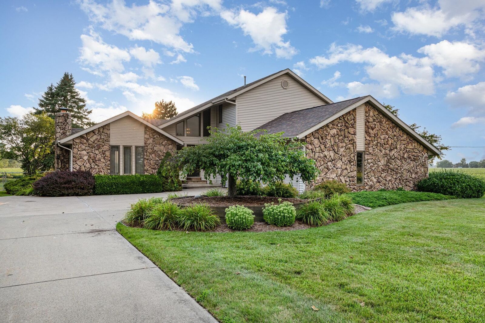 Property Photo:  2240 Garfield  MI 48611 