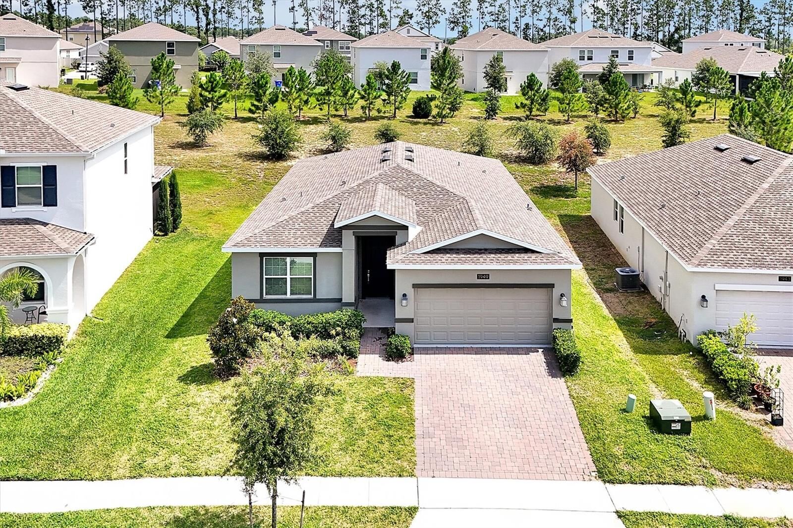 Property Photo:  1949 American Beech Parkway  FL 34761 