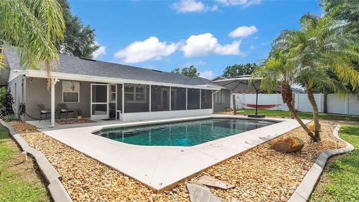 Property Photo: 2314 Eastmeadows Court FL 33812