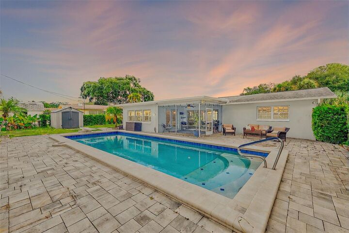 Property Photo: 1847 Oak Lake Drive FL 33764
