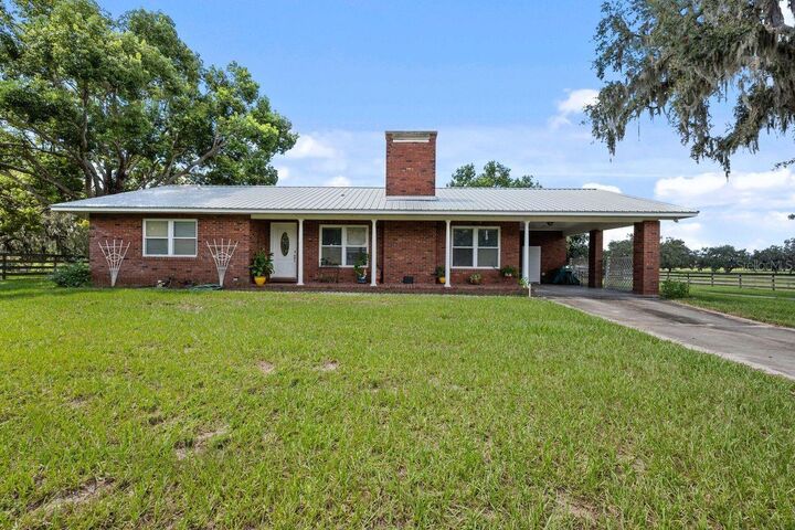 Property Photo: 38730 Mickler Road FL 33523