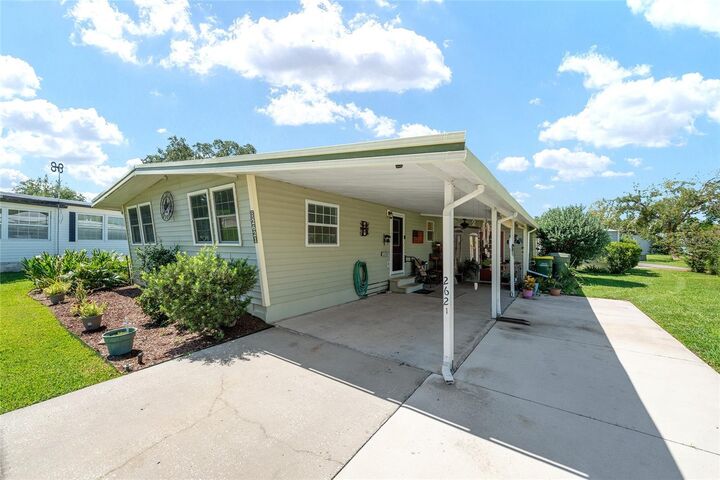 Property Photo: 2621 Carpenter Place FL 34748
