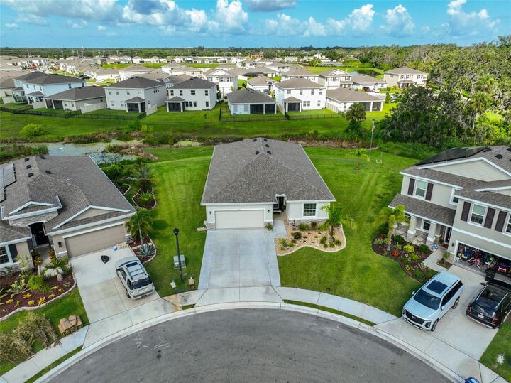 Property Photo: 5365 Rocky Coast Place FL 34221